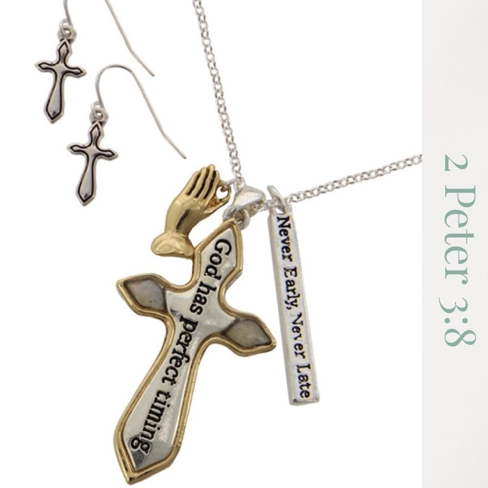 On God’s Time Necklace Set